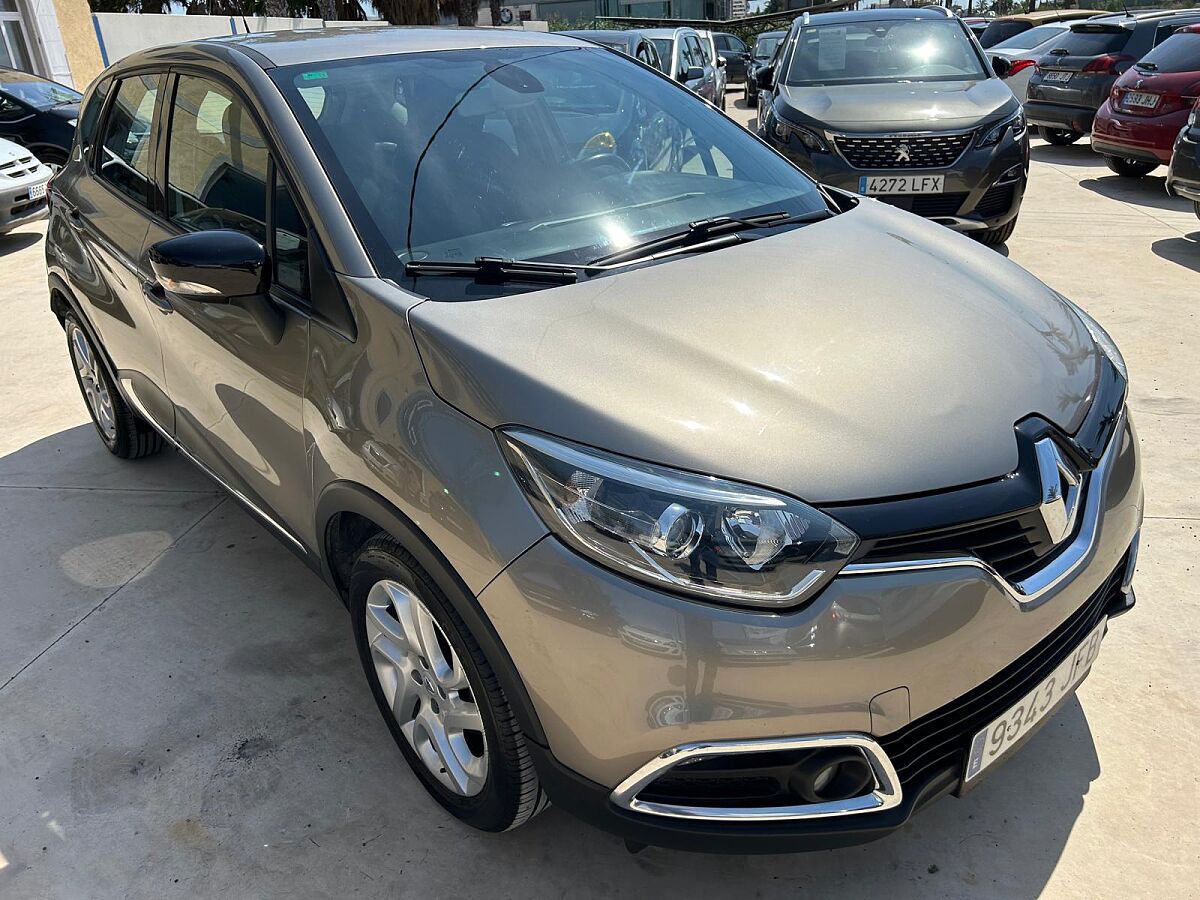RENAULT CAPTUR ZEN 1.2 TCE AUTO SPANISH LHD IN SPAIN 90000 MILES SUPERB 2015